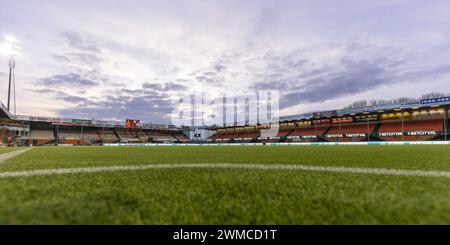 Volendam, Paesi Bassi. 25 febbraio 2024. VOLENDAM, 25-02-2024, Kras Stadion, Dutch Eredivisie football, stagione 2023/2024, panoramica dello stadio prima della partita FC Volendam vs Heerenveen credito: tiri pro/Alamy Live News Foto Stock