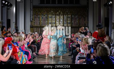 Londra, Regno Unito, 16 febbraio 2024, Goose Island Fashion Show è una splendida celebrazione della moda, della creatività e dello spirito unico di Goose Island. Goose Island è un'azienda a conduzione familiare che da oltre venticinque anni si occupa di approvvigionamento, importazione e vendita al dettaglio di moda femminile di alta qualità., Andrew Lalchan Photography/Alamy Live News Foto Stock