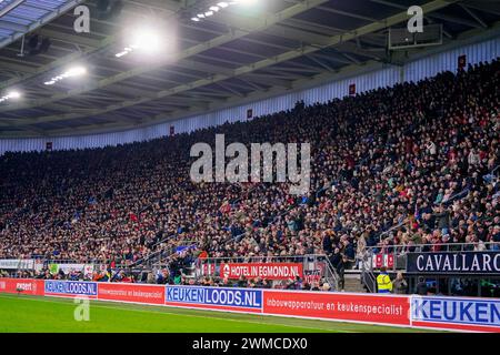 Alkmaar, Paesi Bassi. 25 febbraio 2024. ALKMAAR, PAESI BASSI - FEBBRAIO 25: Annuncio pubblicitario Keukenloods.nl durante l'incontro olandese Eredivisie tra AZ e AFC Ajax all'AFAS Stadion il 25 febbraio 2024 ad Alkmaar, Paesi Bassi. (Foto di Joris Verwijst/Orange Pictures) credito: Orange Pics BV/Alamy Live News Foto Stock