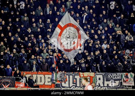 Alkmaar, Paesi Bassi. 25 febbraio 2024. ALKMAAR, 25-02-2024, AFAS Stadium, Dutch Eredivisie Football season 2023/2024. Partita tra AZ e Ajax.sostenitori di Ajax Credit: Pro Shots/Alamy Live News Foto Stock