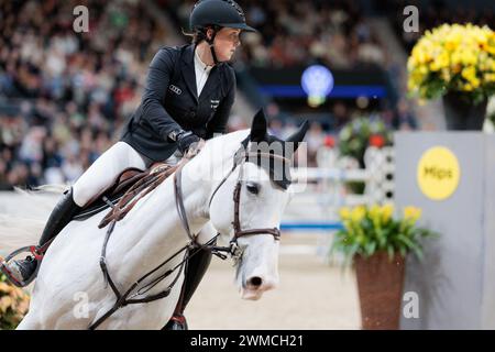 Gothenburg, Svezia. 25 febbraio 2024. Kim Emmen dei Paesi Bassi con Imagine durante la CSI5*-W Longines FEI Jumping World Cup™ presentata da Volkswagen al Gothenburg Horse Show il 25 febbraio 2024, Scandinavium, Svezia (foto di Maxime David - MXIMD Pictures) crediti: MXIMD Pictures/Alamy Live News Foto Stock