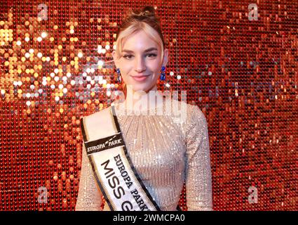 Ruggine, Germania. 25 febbraio 2024. RUST, Germania - 2 febbraio 2024: MISS GERMANY AWARDS FINALE 2024 con Kira Geiss, Miss Germania 2023 e Influencerin, Influencer Credit: dpa/Alamy Live News Foto Stock