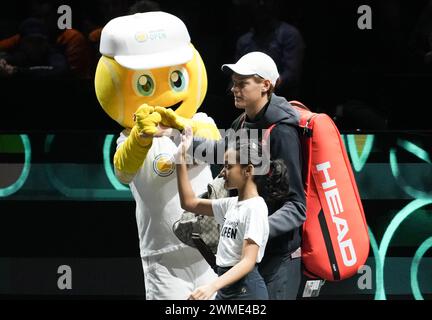 Jannik Sinner of Italy 1/2 FINALE durante l'ABN AMRO Open 2024, torneo di tennis ATP 500 il 17 febbraio 2024 a Rotterdam, Paesi Bassi - foto Laurent Lairys / DPPI Foto Stock