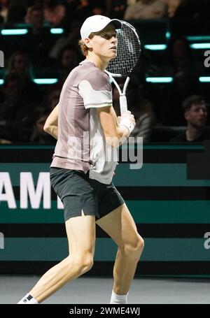 Jannik Sinner of Italy 1/2 FINALE durante l'ABN AMRO Open 2024, torneo di tennis ATP 500 il 17 febbraio 2024 a Rotterdam, Paesi Bassi - foto Laurent Lairys / DPPI Foto Stock