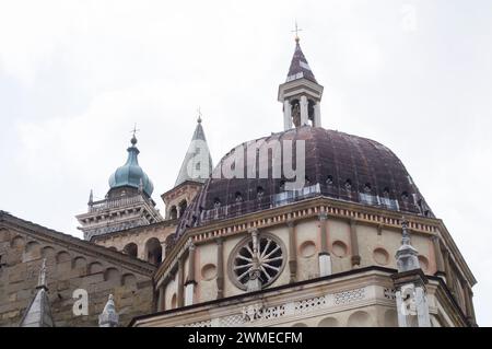 Esterno della Basilica di Santa Maria maggiore, Bergamo Foto Stock