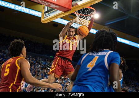 USC Trojans guardia Kobe Johnson (0) puzzolenti durante una partita di basket NCAA contro gli UCLA Bruins, sabato 24 febbraio 2024, al Pauley Pavilion, dentro di noi Foto Stock