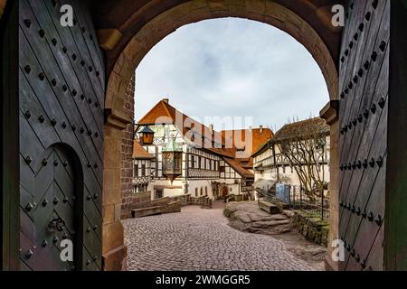 Tor zur Vogtei mit dem Nürnberger Erker, Wartburg, UNESCO Welterbe a Eisenach, Thüringen, Deutschland | porta alla casa dei cavalieri del castello di Wartburg, Foto Stock