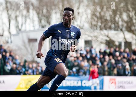 Halmstad, Svezia. 25 febbraio 2024. Naeem Mohammed (18) di Halmstad BK visto durante la Svenska Cup match tra Halmstads BK e Trelleborgs FF al Sondrums IP di Halmstad. (Photo Credit: Gonzales Photo/Alamy Live News Foto Stock