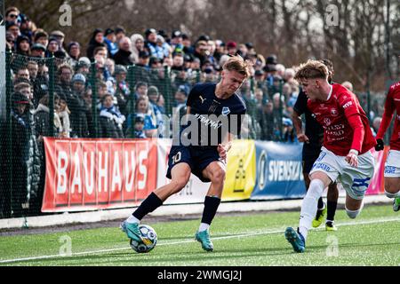 Halmstad, Svezia. 25 febbraio 2024. Erik Ahlstrand (10) di Halmstad BK visto durante la Svenska Cup match tra Halmstads BK e Trelleborgs FF al Sondrums IP di Halmstad. (Photo Credit: Gonzales Photo/Alamy Live News Foto Stock