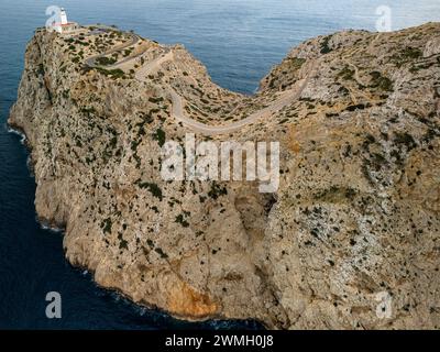 Vista aerea del faro di Cap de Formentor. Mallorca, Spagna Foto Stock