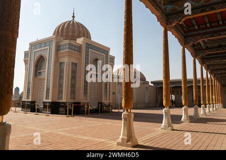 Tomba alla Moschea di Hazrat Khizr o Hazret Hyzr e Mausoleo nella città di Samarcanda in Uzbekistan Foto Stock