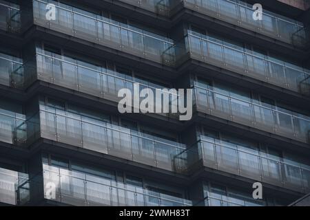 Balconi e finestre dell'Hotel Marriott Budapest Foto Stock