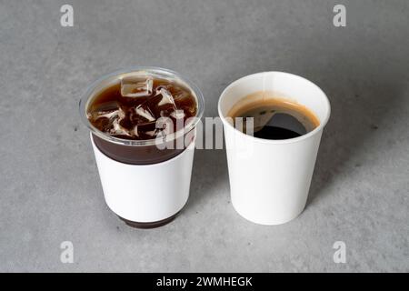 latte, ghiaccio, americano, limone, ade, lampone, limone, fizz, canule, cioccolato, canule, in sale, caramello e finanziere Foto Stock