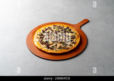 Pizza, bulgogi, pizza, pasticceria, pancetta, crosta di formaggio, formaggio, patate dolci, formaggio cheddar Foto Stock