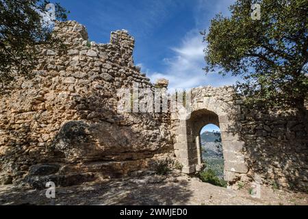 Castello di Alaro, rovine delle mura occidentali, Alaro, Maiorca, Isole Baleari, Spagna Foto Stock