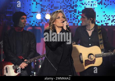 Milano Italia 29/11/2008 : Irene grandi, cantante italiana, durante la trasmissione televisiva “Scalo 76 Cargo” Foto Stock