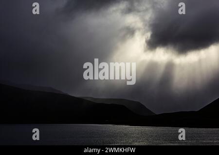 Kolgrafarjordur, vicino al porto di Grundarfjordur, penisola di Snaefellsnes nell'Islanda occidentale; Grundarfjordur, Islanda Foto Stock