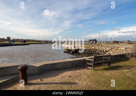 Southwold Harbour, Suffolk, Inghilterra, Regno Unito, in una giornata invernale di sole Foto Stock