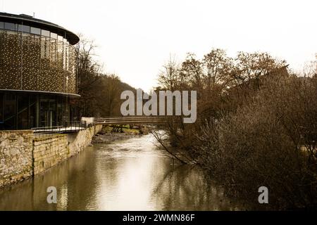 Case gotiche in legno - vista pittoresca della città vecchia di Schwabisch Hall, Germania Foto Stock