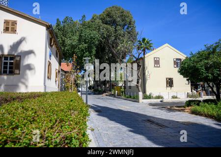 Edifici ricostruiti della colonia dei Templari Sarona, nel centro di Tel Aviv. Questa colonia era la terza colonia dei Templari in Palestina ed era bui Foto Stock