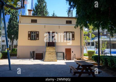 Edifici ricostruiti della colonia dei Templari Sarona, nel centro di Tel Aviv. Questa colonia era la terza colonia dei Templari in Palestina ed era bui Foto Stock