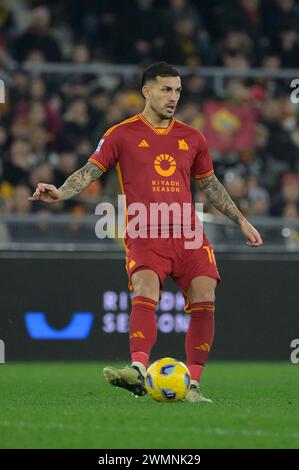 Foto Fabrizio Corradetti/LaPresse 26 febbraio 2024 Roma, Italia - AS Roma vs Torino FC - Campionato italiano di calcio serie A TIM 2023/2024 - Stadio Olimpico. Nella foto: Leandro Paredes (AS Roma); 26 febbraio 2024 Roma, Italia - AS Roma vs Torino FC - Campionato Italiano di calcio serie A 2023/2024 - Stadio Olimpico. Nella foto: Leandro Paredes (COME Roma); Foto Stock