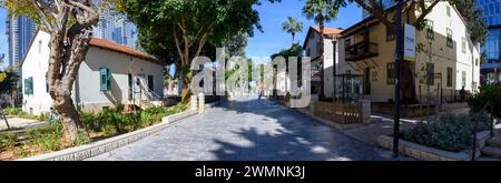 Edifici ricostruiti della colonia dei Templari Sarona, nel centro di Tel Aviv. Questa colonia era la terza colonia dei Templari in Palestina ed era bui Foto Stock