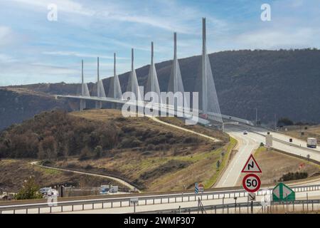 Viadotto di Millau, ponte di Millau, viadotto di Millau sulla valle della gola di Tarn, Aveyron, Francia Foto Stock
