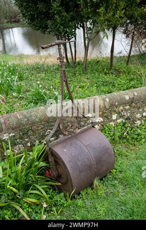 Garden Roller a Charleston, East Sussex, Inghilterra Foto Stock