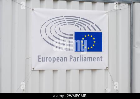 Europäischen Parlament , Politik, Frankreich, Straßburg, Grand Est, 27.02.2024, EU-Parlamentsgebäude in Straßburg, Eingang *** Parlamento europeo , politica, Francia, Strasburgo, Grand Est, 27 02 2024, edificio del Parlamento europeo a Strasburgo, ingresso Foto Stock