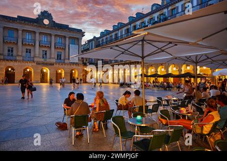 Plaza de la Constitucion, parte vieja, città vecchia, Donostia, San Sebastian, paesi Baschi, Spagna, Foto Stock