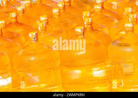 Chiquila Quintana Roo Messico 21. Dicembre 2021 Orange Drinking Water Tank Messico a Chiquila Lazaro Cardenas a Quintana Roo Messico. Foto Stock