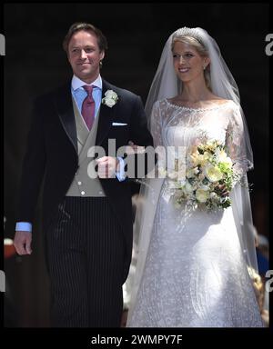 Windsor, Regno Unito. 18 maggio 2019. Immagine © concessa in licenza a Parsons Media. 18/05/2019. Windsor, Regno Unito. Lady Gabriella Windsor Wedding. Castello di Windsor. La regina Elisabetta II, accompagnata da altri membri della famiglia reale, assiste al matrimonio di Lady Gabriella Windsor e Mr Thomas Kingston nella St George's Chapel, Castello di Windsor. Foto di Credit: andrew parsons/Alamy Live News Foto Stock