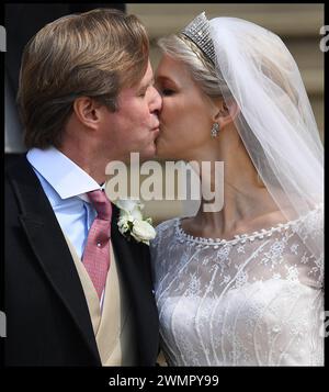 Windsor, Regno Unito. 18 maggio 2019. Immagine © concessa in licenza a Parsons Media. 18/05/2019. Windsor, Regno Unito. Lady Gabriella Windsor Wedding. Castello di Windsor. La regina Elisabetta II, accompagnata da altri membri della famiglia reale, assiste al matrimonio di Lady Gabriella Windsor e Mr Thomas Kingston nella St George's Chapel, Castello di Windsor. Foto di Credit: andrew parsons/Alamy Live News Foto Stock