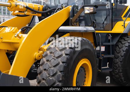 Flotta di macchine da costruzione gialle. Foto Stock