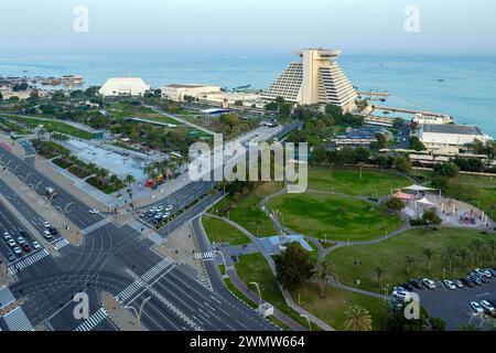 Splendida vista aerea dello Sheraton Grand hotel Doha Foto Stock
