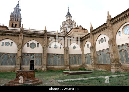 Chiostro mudejar di Seo de Nuestra Señora de la Huerta (XVI secolo). Tarazona, Saragozza, Aragona, Spagna. Foto Stock