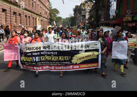 Kolkata, Bengala Occidentale, India. 27 febbraio 2024. Nel 2014, dopo aver superato l'esame di reclutamento degli insegnanti, i disoccupati protestarono a Kolkata dopo non aver ottenuto un lavoro. (Credit Image: © Sayantan Chakraborty/Pacific Press via ZUMA Press Wire) SOLO PER USO EDITORIALE! Non per USO commerciale! Foto Stock