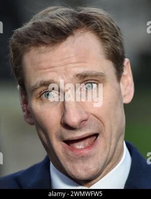 Londra, Inghilterra, Regno Unito. 28 febbraio 2024. Il ministro della polizia britannico CHRIS PHILP è stato visto durante il round mediatico mattutino a Westminster. (Credit Image: © Thomas Krych/ZUMA Press Wire) SOLO PER USO EDITORIALE! Non per USO commerciale! Foto Stock