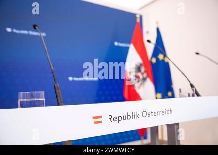 Vienna, Österreich. 28. Febbraio 2024. Pressefoyer nach Ministerrat der Österreichischen Bundesregierung im Parlament. *** Vienna, Austria 28 febbraio 2024 Foyer stampa dopo il Consiglio dei ministri del governo federale austriaco in Parlamento Foto Stock