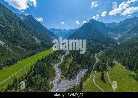 Vista del villaggio di Gramais, nella valle Otterbachtal, una valle laterale della valle di Lechtal Foto Stock