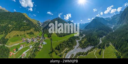 Vista del villaggio di Gramais, nella valle Otterbachtal, una valle laterale della valle di Lechtal Foto Stock