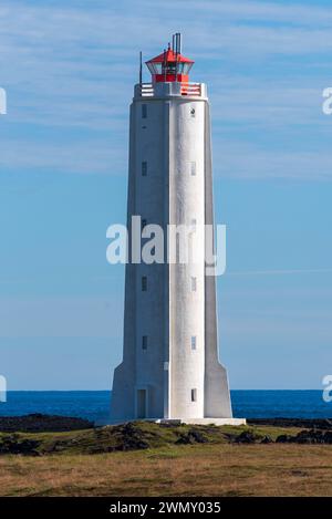 Islanda, regione Vesturland, Penisola di Snaefellsnes, Malarrif, Malarrifsviti, faro Foto Stock