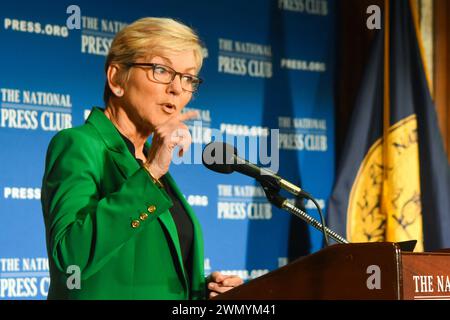 Jennifer Granholm, Segretario per l'energia degli Stati Uniti, al National Press Club. 21 febbraio 2024 Foto Stock