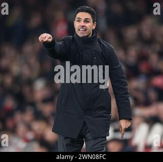 Londra, Regno Unito. 24 febbraio 2024 - Arsenal contro Newcastle United - Premier League - Emirates Stadium. Il direttore dell'arsenale Mikel Arteta. Crediti immagine: Mark Pain / Alamy Live News Foto Stock
