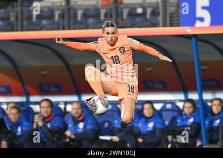 HEERENVEEN - Kerstin Casparij dell'Olanda durante la partita del terzo posto della UEFA Nations League tra Paesi Bassi e Germania allo Stadio Abe Lenstra il 28 febbraio 2024 a Heerenveen, Paesi Bassi. ANP | Hollandse Hoogte | GERRIT VAN COLOGNE Foto Stock