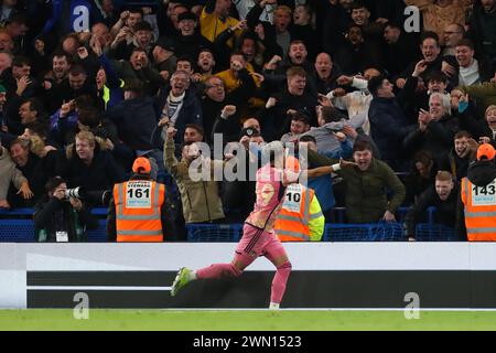 28 febbraio 2024; Stamford Bridge, Chelsea, Londra, Inghilterra: Fa Cup Fifth Round Football, Chelsea contro Leeds United; Mateo Joseph del Leeds United celebra il suo gol al 59° minuto per 2-2. Foto Stock