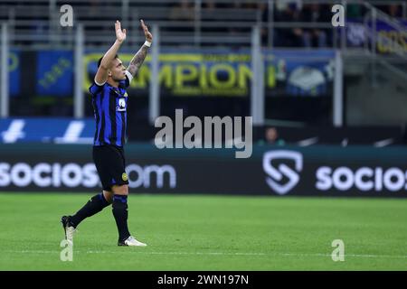 Milano, Italia. 28 febbraio 2024. Lautaro Martinez del FC Internazionale festeggia durante la partita di serie A tra FC Internazionale e Atalanta BC allo Stadio Giuseppe Meazza il 28 febbraio 2024 a Milano. Crediti: Marco Canoniero/Alamy Live News Foto Stock