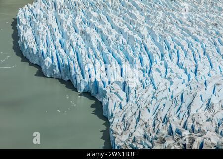 Vista del Ghiacciaio Grigio dal circuito "o", Torres del Paine, Patagonia meridionale, Cile, Sud America. Foto Stock