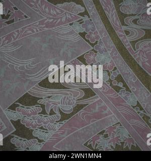 Motivi tradizionali giapponesi con tema floreale e festivo Foto Stock